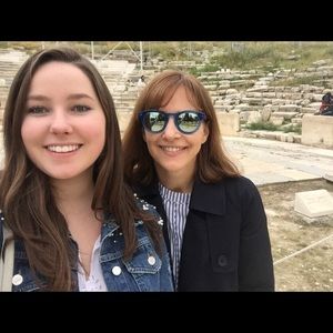 Meet your Posher, Kristin